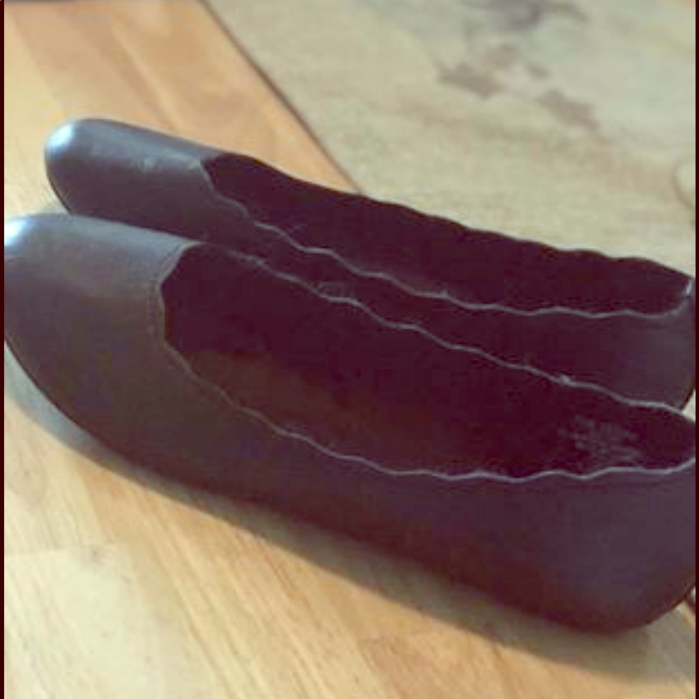 Black flats
